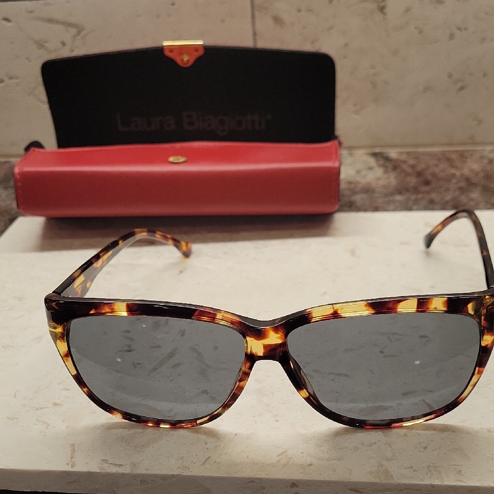 Laura Biagiotti Tortoise Shell Sunglasses with New Polarized Gray Lenses